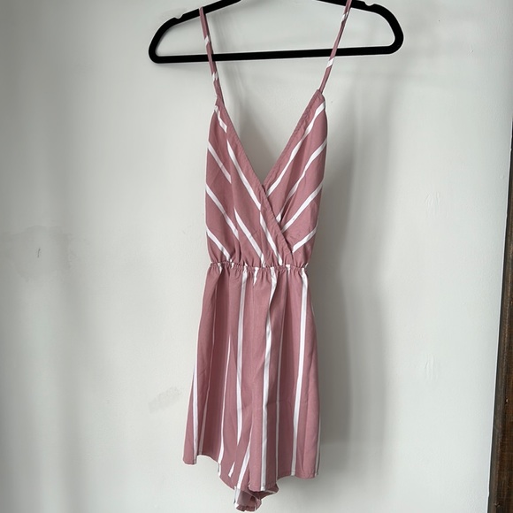 Women’s cross back romper - Picture 1 of 2